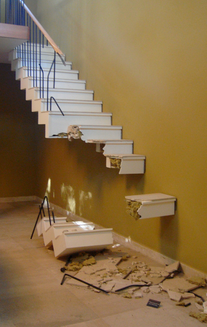 Contract Employee Blames Building Owner After Injury