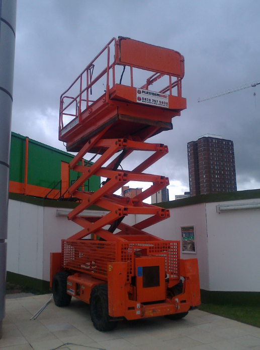 Football Teams Move Away From Scissor Lifts